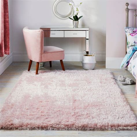 pink rug for bedroom